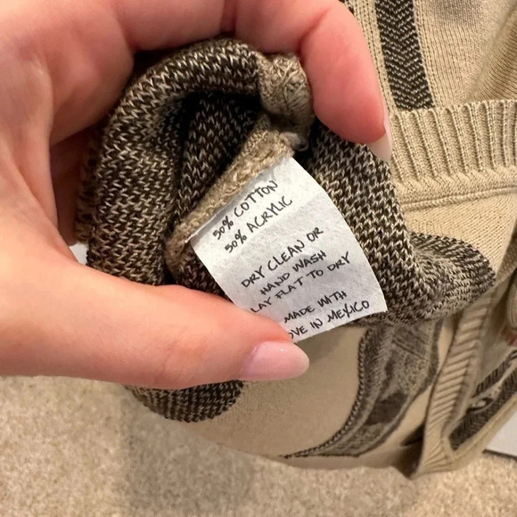 Jen’s Pirate Booty Llama short sleeve open back sweater Large - Picture 4 of 5